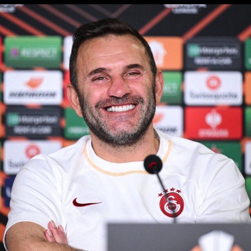 Okan Buruk: Bence çok güzel geçti derbi. Maç içerisinde hiçbir şey olmadı, maç sonu herkes tokalaştı.