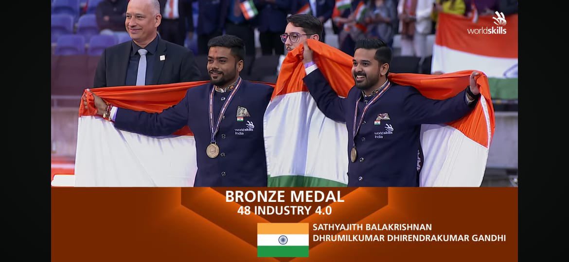 dishankspu's tweet photo. @Bhupendrapbjp @CMOGuj @Balwantsinh99  @VinodRao2000 @anju_sharma_ind We are proud to have winners of World Skills from Gujarat. Dhrumil &amp; Sathya representative of India &amp; team originally from Gujarat had won Bronze medal in Skills Industry 4.0 at WorldSkills @WorldSkillsInd https://t.co/mlEalmxiIw
