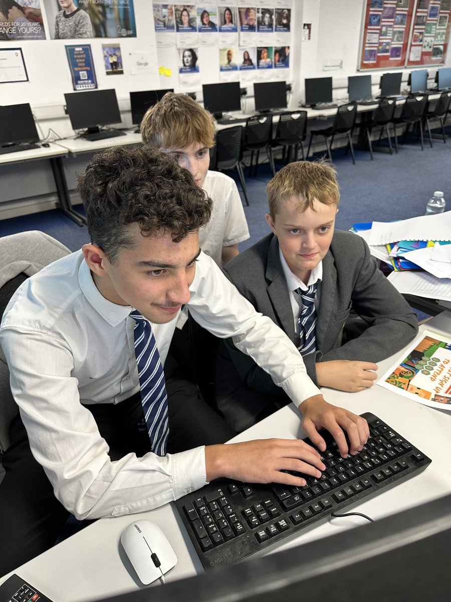 ygs_computing's tweet image. Great to see Yr12 starting their Community Action as part of their Advanced Skills Baccalaureate Wales 🏴 studies. Here are Gethin and Zac working with Sam in Yr10 to plan a Minecraft Club for Yr7. Da iawn pawb.