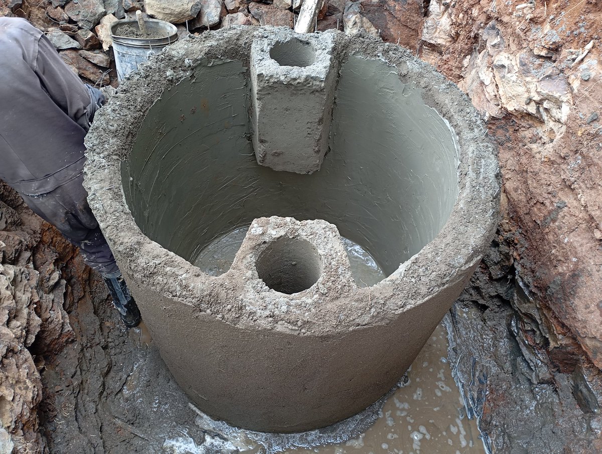 KentoMras's tweet image. Just completed another 1 meter bio-digester for domestic use at white house in rongai kajiado county.
Talk to smart bio-digester we install country wide:0718698278,0782587509
#modernseptictank #biodigester Gachagua SHIF Kericho Inches