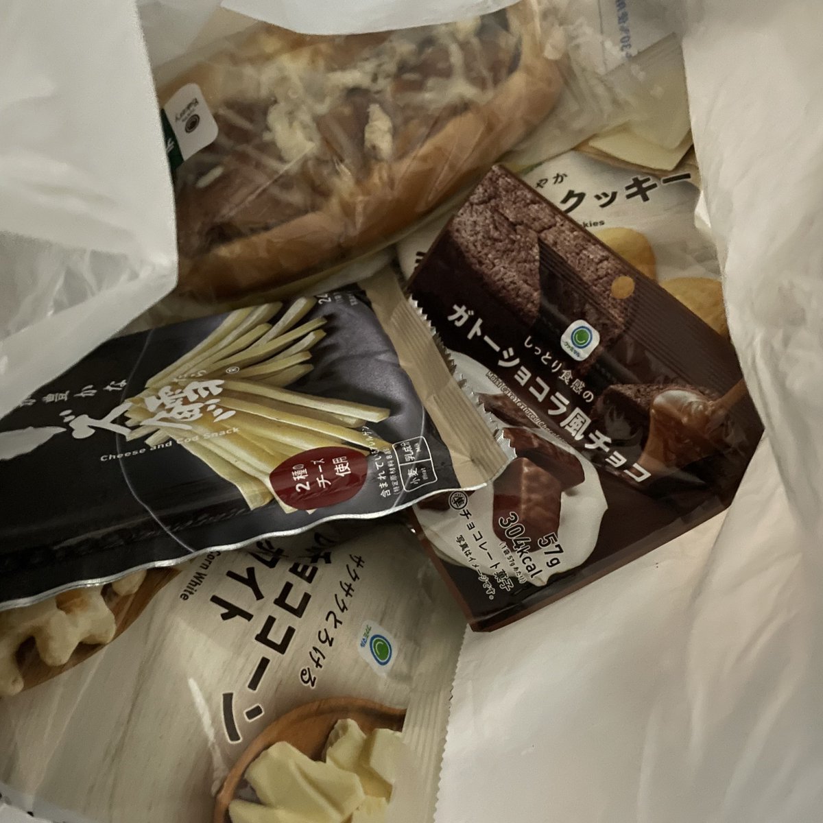 z9_oa's tweet photo. あっはっは　最近は飯より酒です https://t.co/QOo2V4kpGT