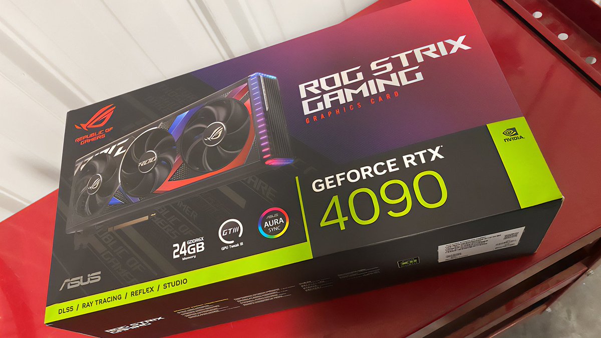 XoticPC's tweet image. Anyone need a new GPU?🤔