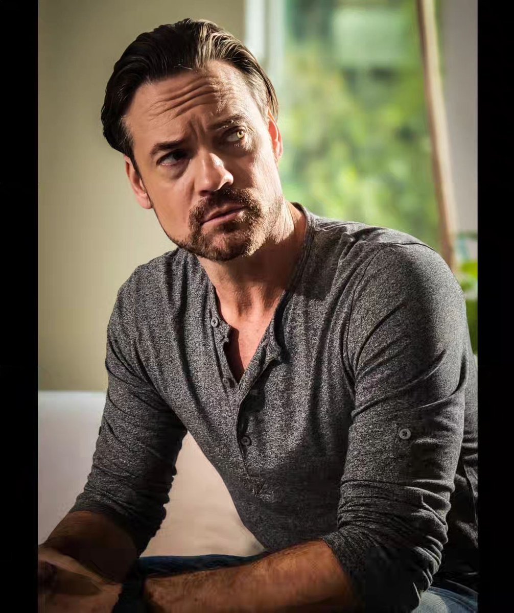 wndrfulwest's tweet photo. It was a genuine pleasure to work with @shanewest a master of the craft, sublime in the way he creates his art, his subtle expressions communicating volumes of emotions. #freelancelife #cinematographer #filmmaking #setlife #setphotography #portraits
📸 cinedpsu https://t.co/FzTXQro5l1
