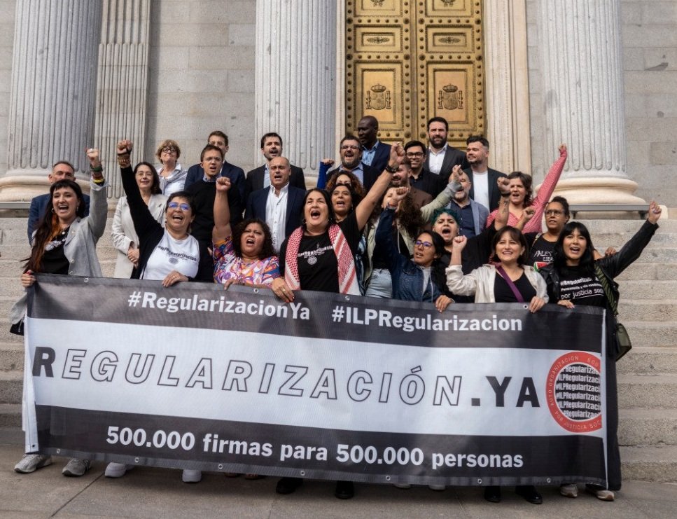 RegularizacionY's tweet image. 📣El Movimiento Estatal #RegularizacioYa supera otro hito en el Congreso, consiguiendo el cierre del periodo de enmiendas parciales tras cinco meses de incidencia política incansable, desde que se aprobara la toma en consideración.
#QueSeaLey 🔥