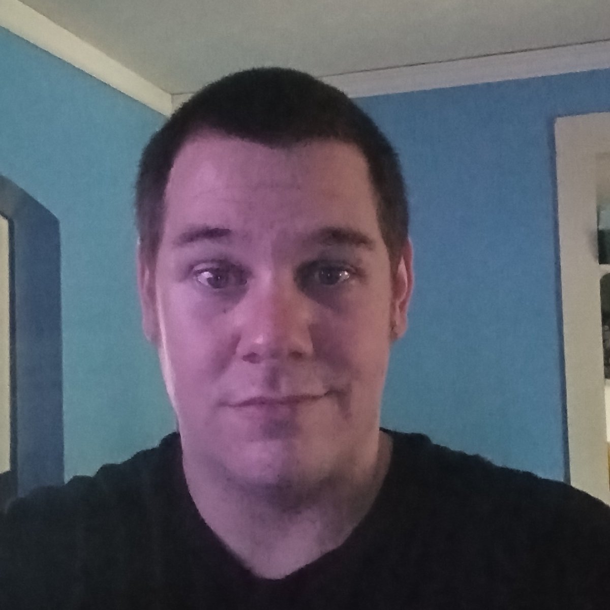 ross_write's tweet image. #NewProfilePic