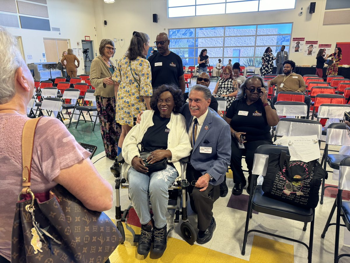 ClarkCountySch's tweet image. 