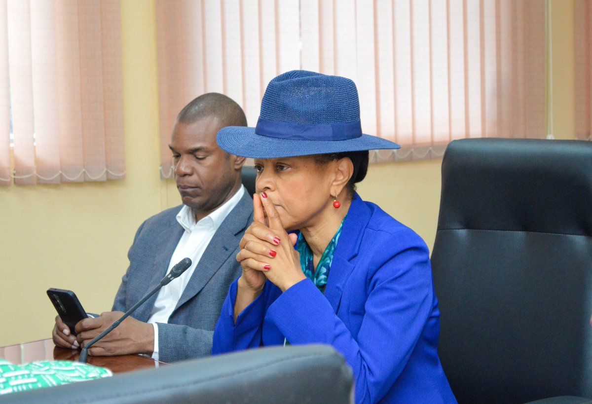 mpceht's tweet image. Réunion d'orientation et de motivation le lundi 23 septembre 2024 au MPCE avec les directeurs, coordonnateurs et assistants, pour renforcer le rôle stratégique du ministère. #MPCE #Motivation #Stratégie