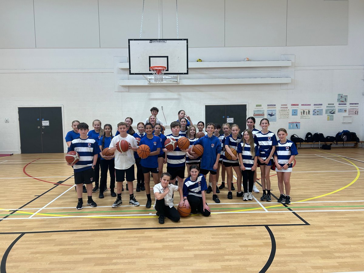 WhitmoreHighPE's tweet photo. Excellent Basketball session from Year 7-8 pupils 🏀🏀🏀

#TeamWhitmore https://t.co/NUrinwKd7M