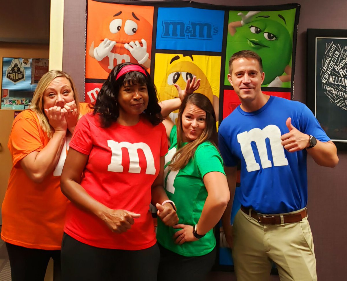 Area 31 is getting in on the <a href="/BenDavisHS/">Ben Davis High School</a>  Homecoming spirit! Today’s dress up day: group spirit! #WeAreWayne