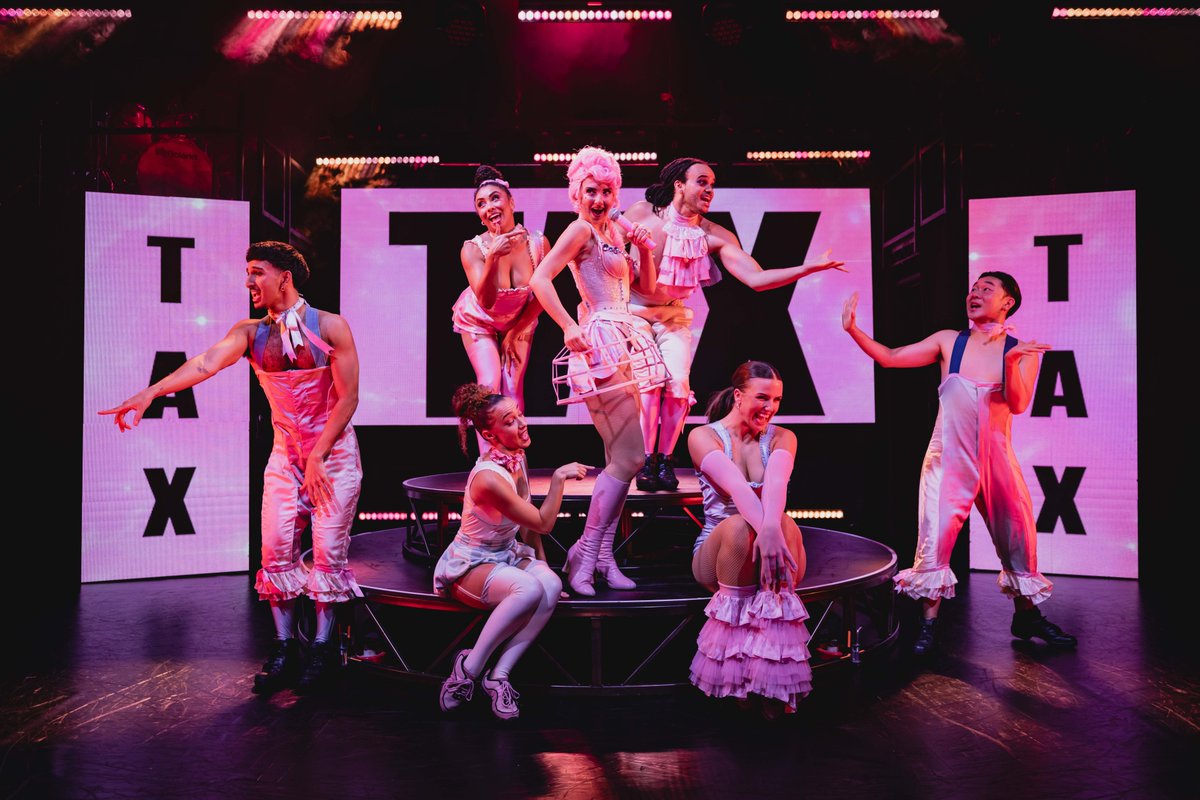 Cake: The Marie Antoinette Playlist tweet media