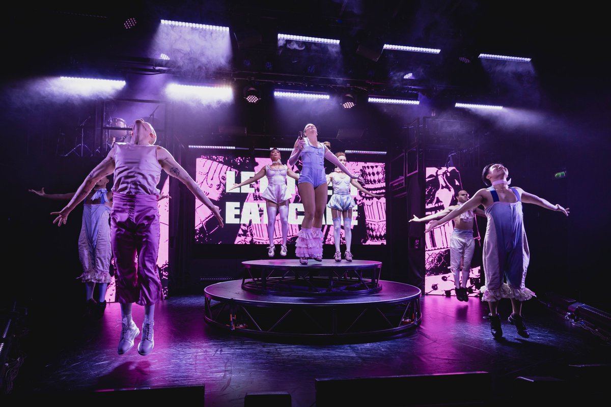 Cake: The Marie Antoinette Playlist tweet media