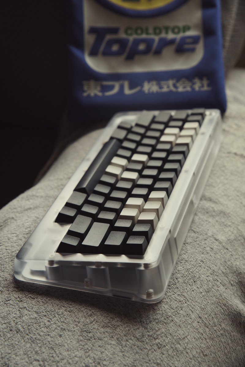 Neon Icon tweet media