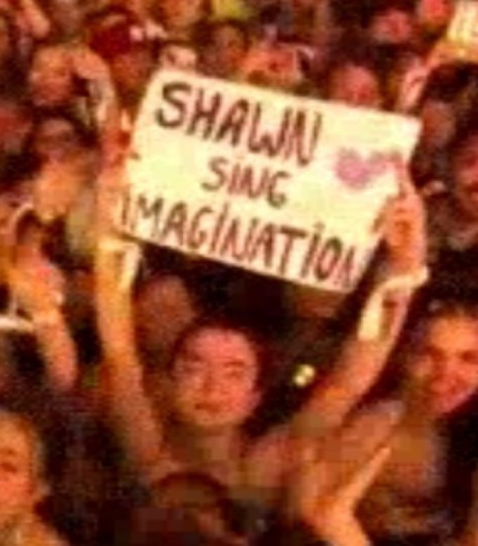 shawnfthoney's tweet photo. yo y los 4 fans locos que queríamos que shawn cante de nuevo en vivo bad reputation: https://t.co/ovCRLagMRG