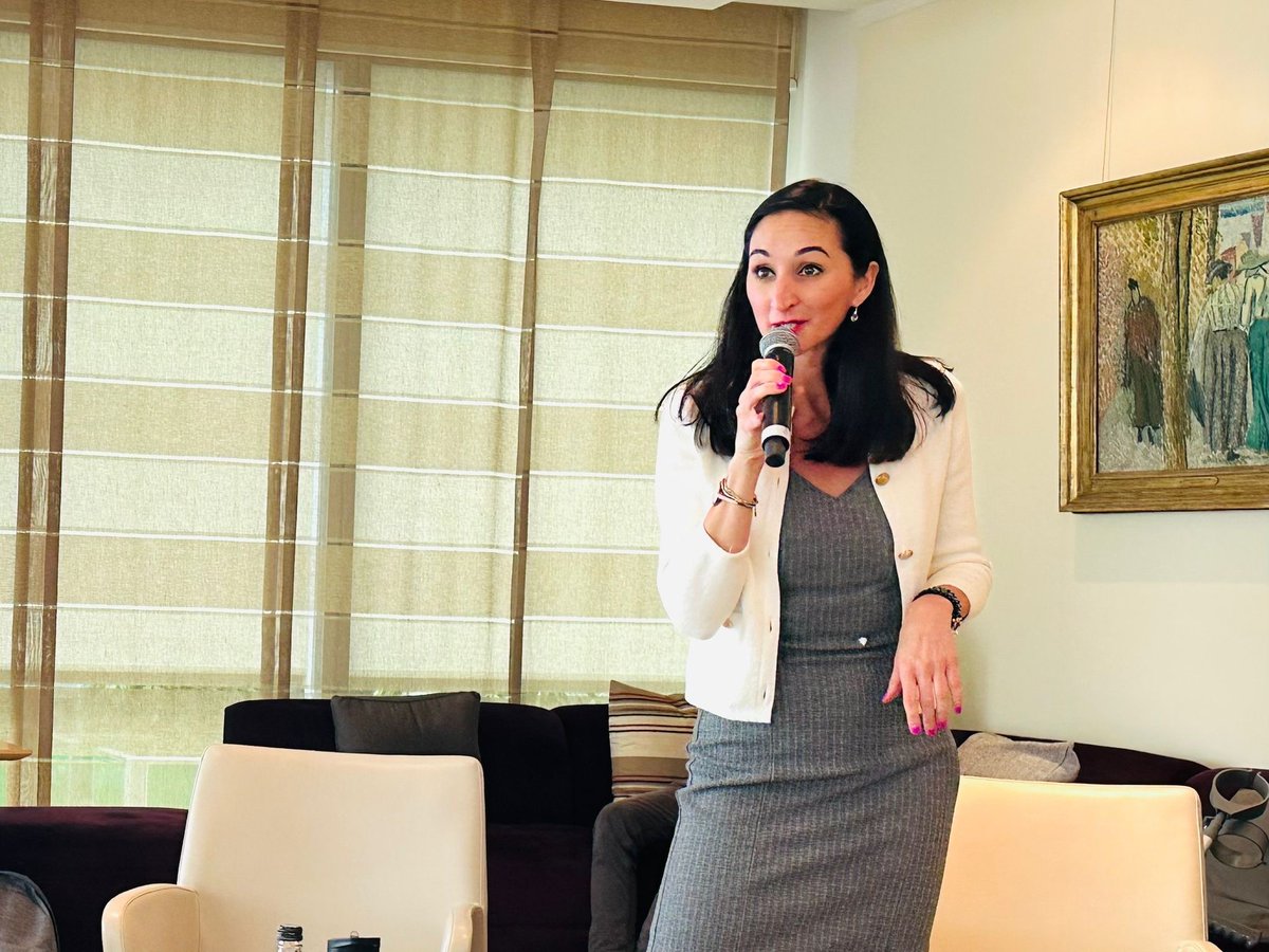 And last up at #ABClive we have Mesi Balog with some fantastic tips about managing stress - and she gave us a truly interactive session!