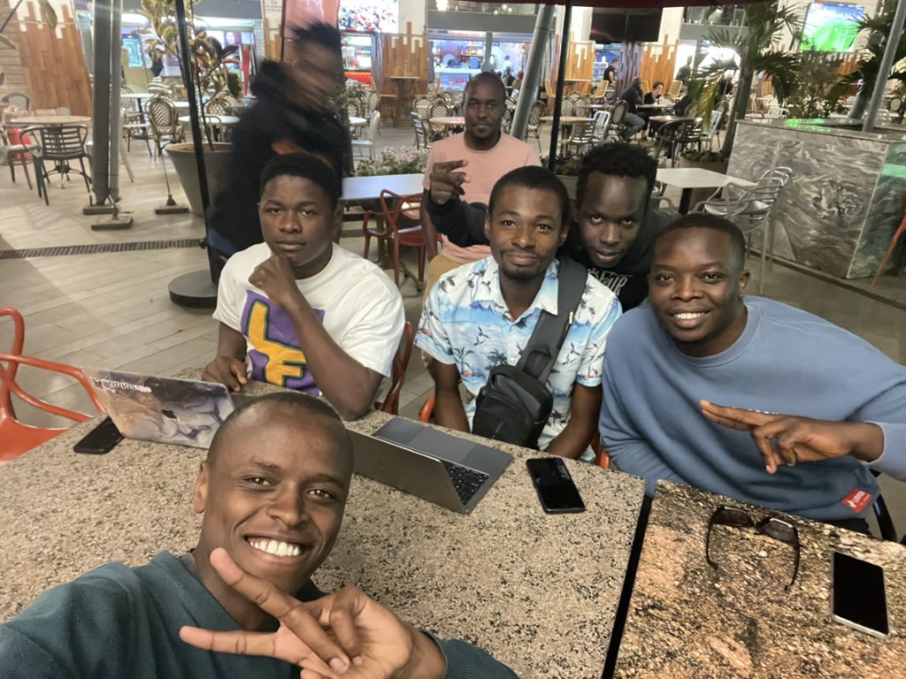 _jboflagos's tweet photo. Met with the Base team in Kenya tonight 🇰🇪. Really loving the energy from the city of Nairobi. 

@Sir_Damilare @DefiDevrel @dalmasonto @aleki_muia @kefaisaboke @GrantonMburu https://t.co/Slde62RUe1