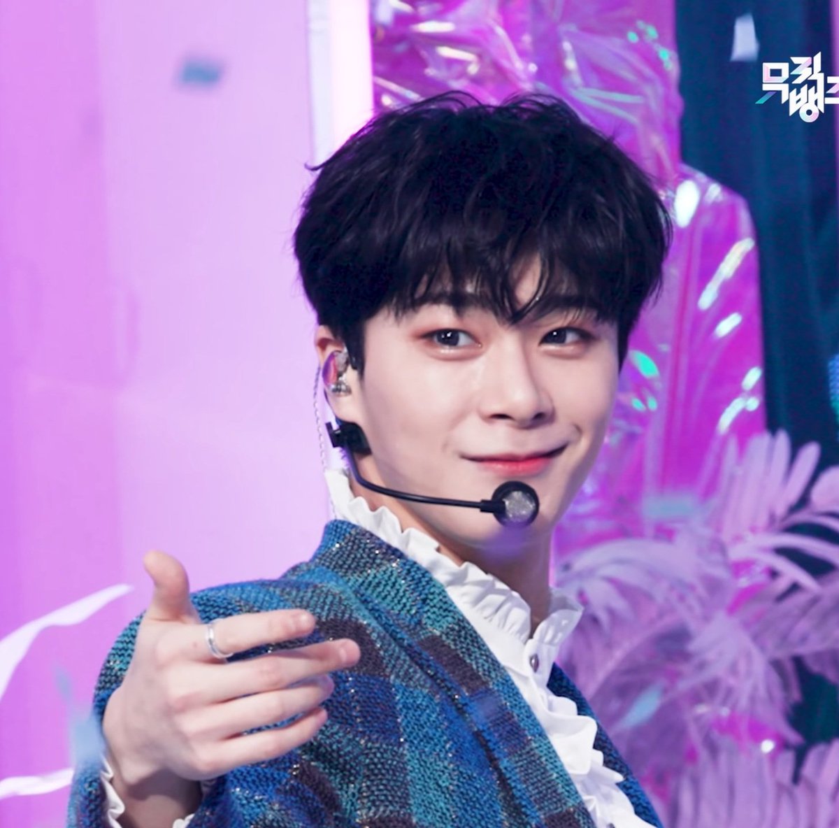 sayomoonbin's tweet photo. #빈이시🍀 쁠오
기다리고 있었는데 일하다 지나버렸네ㅠㅠ
다들 빈나잇💜 https://t.co/tAU2GR5uJS