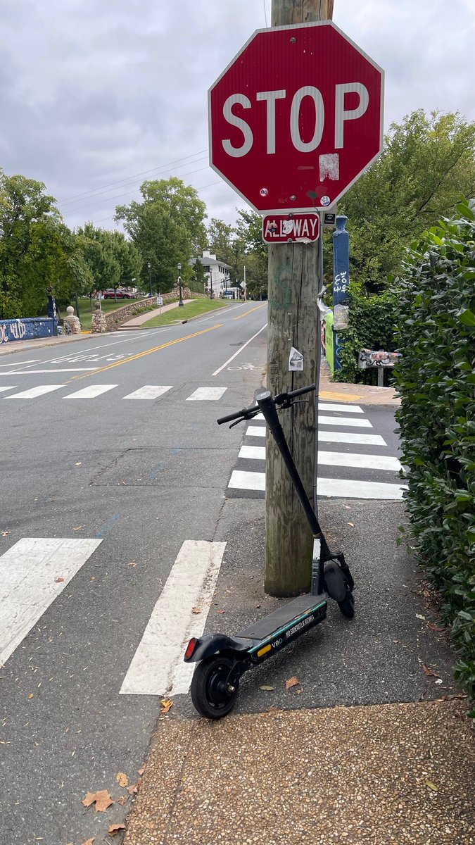 UVA Police Division tweet media