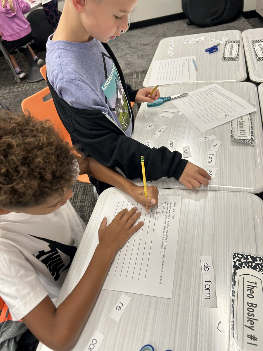 Tracey Lazzo tweet media