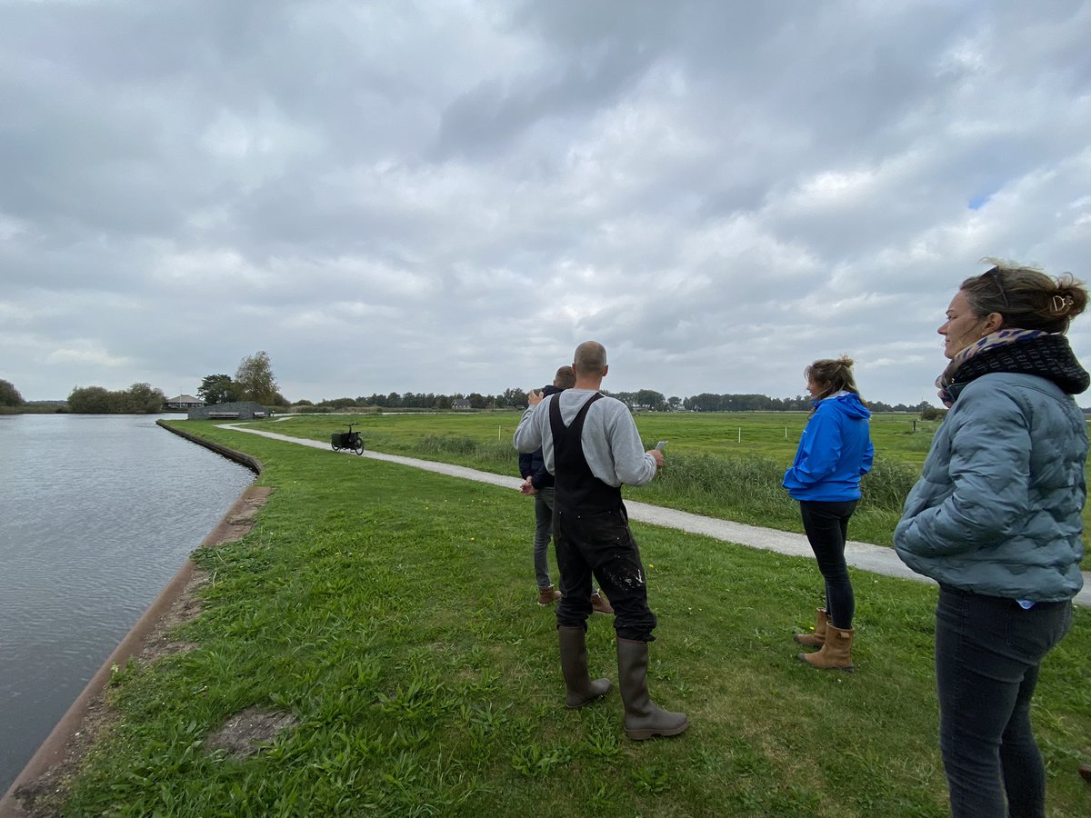 Hjoed op paad yn Smellingerlân. De wetterkant ontwikkelt tige moai. Hoe kinne wy it ferfraaie? #schetsschuit #insmallingerland