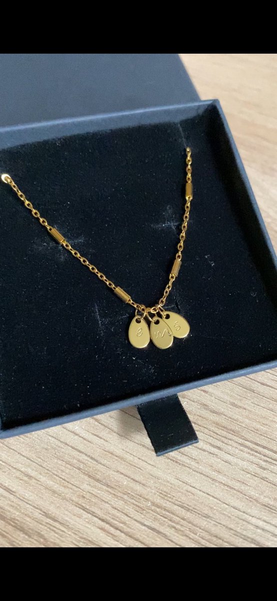 MTissee's tweet photo. Bijoux en acier inoxydable à personnaliser avec un ou plusieurs charms 

#bijoux  #jewelry #Shopify #maman #mum https://t.co/SJgysEnpCG