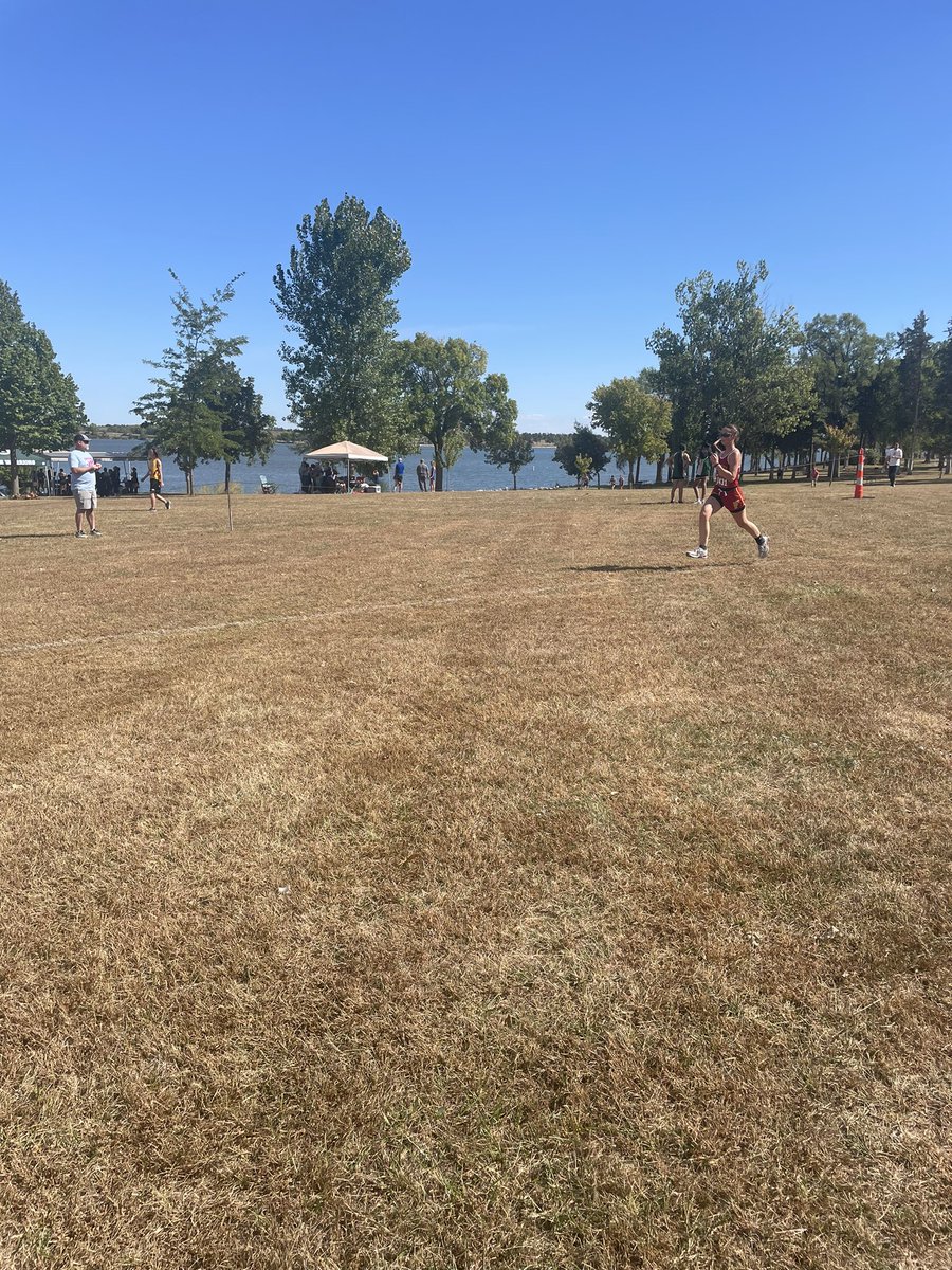 FairburyCross's tweet photo. HS girls running at Branched Oak! Beautiful place to run!#jeffpride https://t.co/v1PPkb9pxk