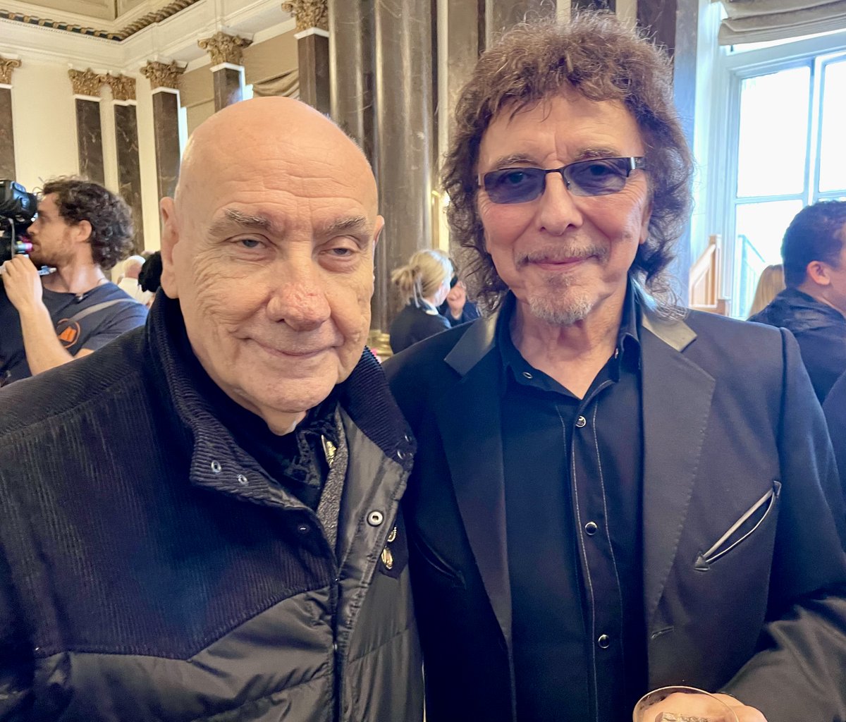 billwarddrums's tweet image. In my hometown of bham today, thanks mr mayor, fantastic seeing tony xo
-- Bill