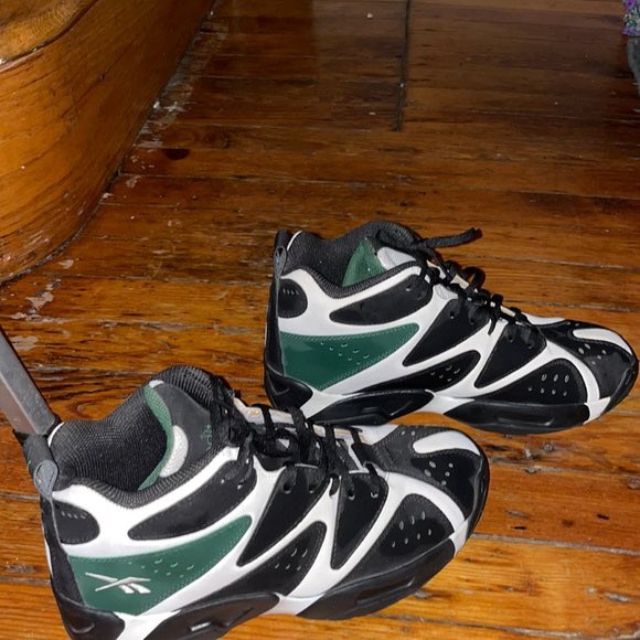 gilespartington's tweet photo. @KennySpenceNBA Shawn kemp Reebok vibes https://t.co/KdEiVq0hWe