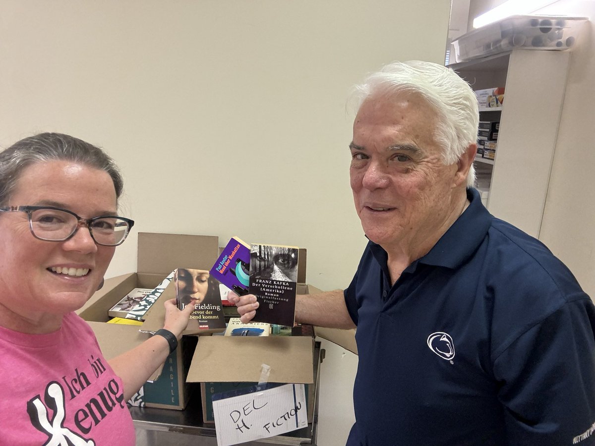 <a href="/GermanSocietyPA/">German Society of PA</a> Language Committee members spent the morning picking 📚 from Immanuel Samstagschule for our #ACTFL24 welcome giveaways <a href="/AATGOnline/">AATG</a> <a href="/SJAATG/">SJ AATG</a>