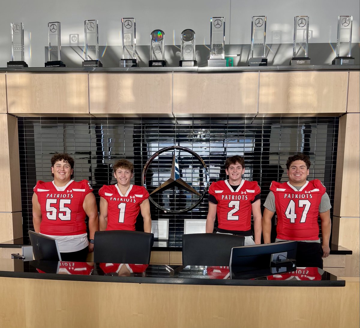East View Football (@patriotpride13) on Twitter photo Thank you Mercedes-Benz Georgetown for your Sponsorship to East View Football. Our boys appreciate it!
<a href="/MercedesBenz/">Mercedes-Benz</a>
<a href="/EVFBBoosters/">EV Football Boosters</a> Thank you Mercedes-Benz Georgetown for your Sponsorship to East View Football. Our boys appreciate it!
<a href="/MercedesBenz/">Mercedes-Benz</a>
<a href="/EVFBBoosters/">EV Football Boosters</a>