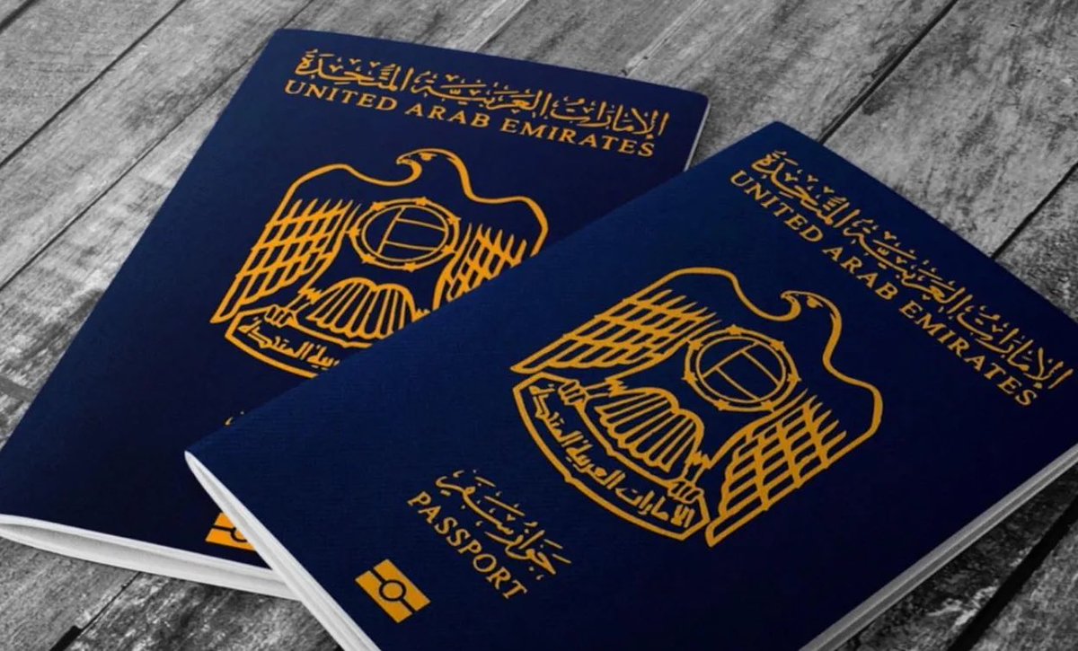 ConoceUae's tweet photo. El pasaporte de #EmiratosÁrabes Unidos encabeza la lista de los pasaportes más poderosos, ya que permite a su titular entrar a 179 países. https://t.co/MZRGefdwFH