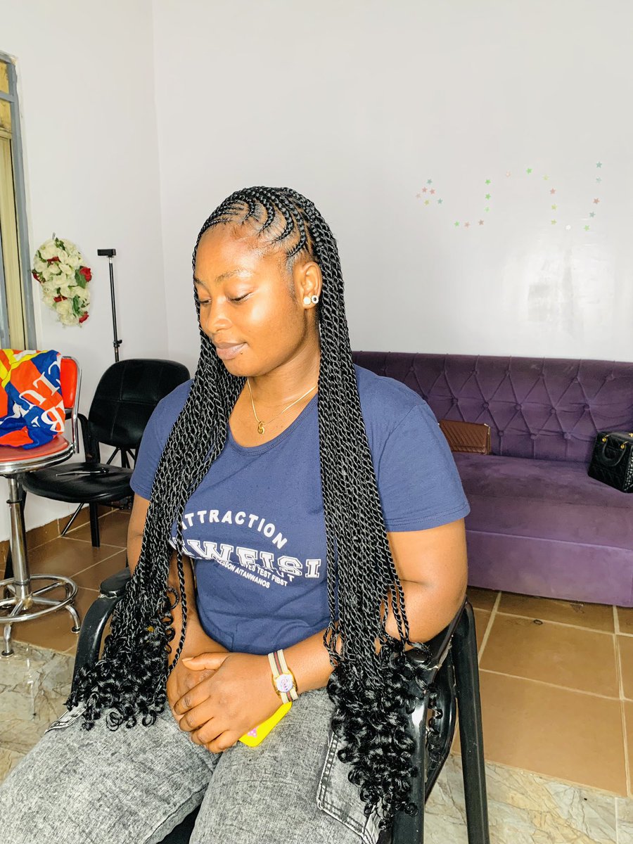 DeBraidGeneral's tweet photo. New braids, fresh mindset. Took Tuesday like a boss. #BraidedQueen #TuesdayVibes #kanobraider #braiderinkano #braiderinthenorth #northernbraider #debraidgeneral https://t.co/gz0bppVTgs