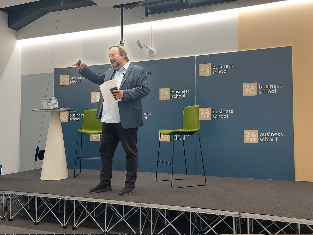 Oggi <a href="/davidorban/">David Orban</a> presenta l'ultima opera di Ray Kurzweil.
Seguici!