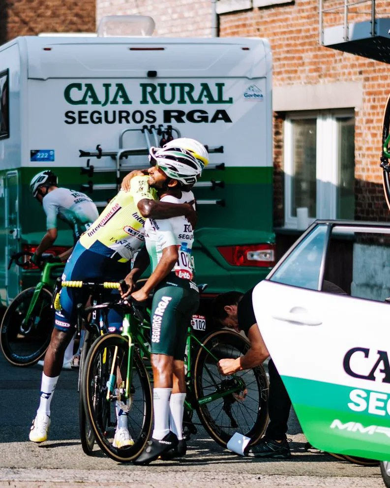 Always fighting to be happy !!! 😊 

<a href="/tourdewallonie/">Tour de Wallonie & GP de Wallonie</a>  &amp; @gooiksepijl  🇧🇪✅

@cajarural_rga
#súmatealverde💚

#enjoyingthemoment 
#fighting #workinprogress 
#workinghard #mulumola 
#cycling #roadcycling