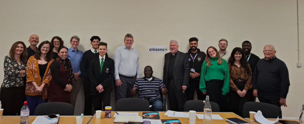 Great to be in Manchester with our citizens colleagues from across the North. Meeting with <a href="/Transport4North/">Transport for the North</a> to begin planning how we can get equitable, reliable, safe, affordable public transport for all in our region 🙌🏼 Watch this space!