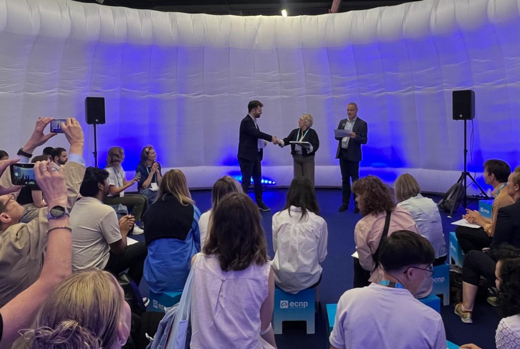 giufanelli's tweet image. Honored to receive the ECNP #Excellence Award at #ECNP2024 in Milan for my work on the &quot;Shared #genetics linking #sociability with the #brain&apos;s default mode network&quot;! 🎉🧠 Grateful for this recognition. Check out the preprint here: ncbi.nlm.nih.gov/pubmed/38826220 #genetics #psychiatry