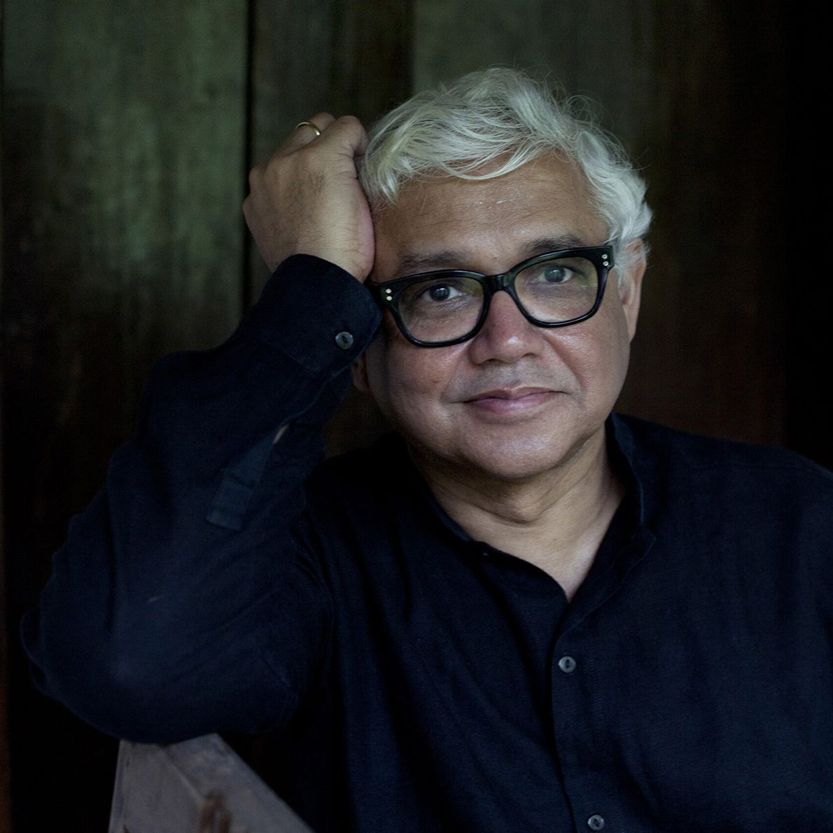 Emergence Magazine (@emergence_zine) on Twitter photo In his book The Nutmeg’s Curse, scholar Amitav Ghosh writes, “the planet will never come alive for you unless your songs and stories give life to all the beings seen and unseen that inhabit a living Earth.” Listen to an interview with <a href="/GhoshAmitav/">Amitav Ghosh</a>. emergencemagazine.org/podcast/ In his book The Nutmeg’s Curse, scholar Amitav Ghosh writes, “the planet will never come alive for you unless your songs and stories give life to all the beings seen and unseen that inhabit a living Earth.” Listen to an interview with <a href="/GhoshAmitav/">Amitav Ghosh</a>. emergencemagazine.org/podcast/