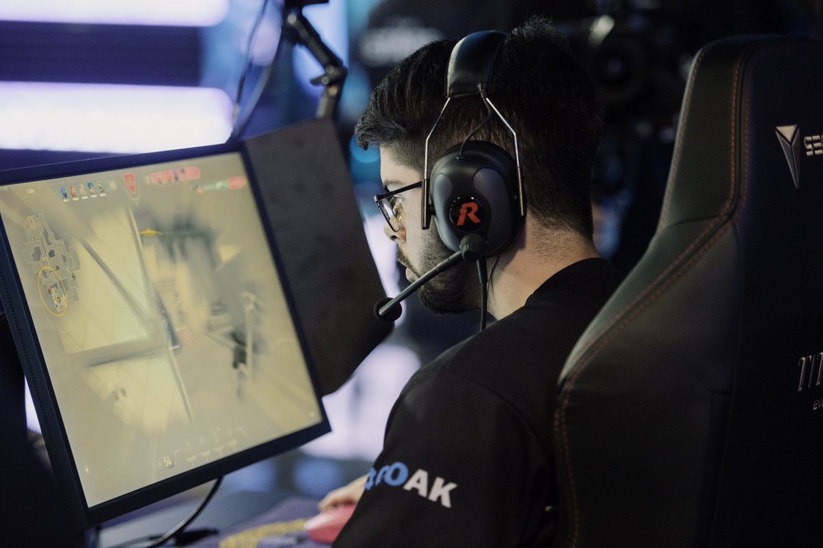 EXL Cebando (@cebando_) on Twitter photo F/A LFT
A partir de hoy dejo de ser parte de <a href="/allknightsla/">All Knights</a> ya que acabó mi contrato. Fueron casi 2 años junto a ellos, agradezco de corazón el staff y los compañeros que tuve, crecimos y aprendimos mucho juntos, les va a ir muy bien en lo que se propongan.
Tengo muchas ganas y F/A LFT
A partir de hoy dejo de ser parte de <a href="/allknightsla/">All Knights</a> ya que acabó mi contrato. Fueron casi 2 años junto a ellos, agradezco de corazón el staff y los compañeros que tuve, crecimos y aprendimos mucho juntos, les va a ir muy bien en lo que se propongan.
Tengo muchas ganas y