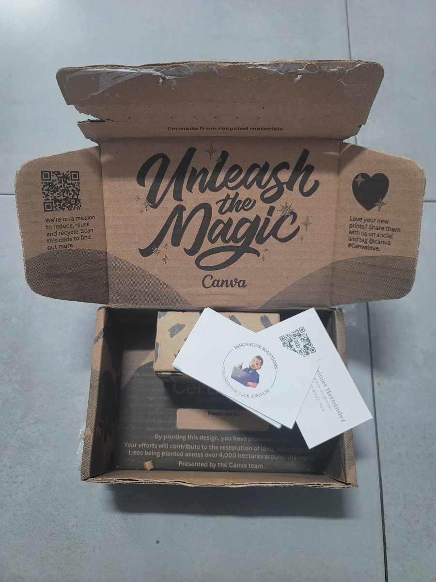 RagnarokReinier's tweet image. I just got my business cards designed by me and printed by @canva.

It&apos;s amazing the quality, the price and the shipping.

I ordered September 17 and I get it today Sep 24.

In Suriname an international shipping in 7 days It&apos;s awesome. Thank you soo much 😍. I loved it
#canvalove