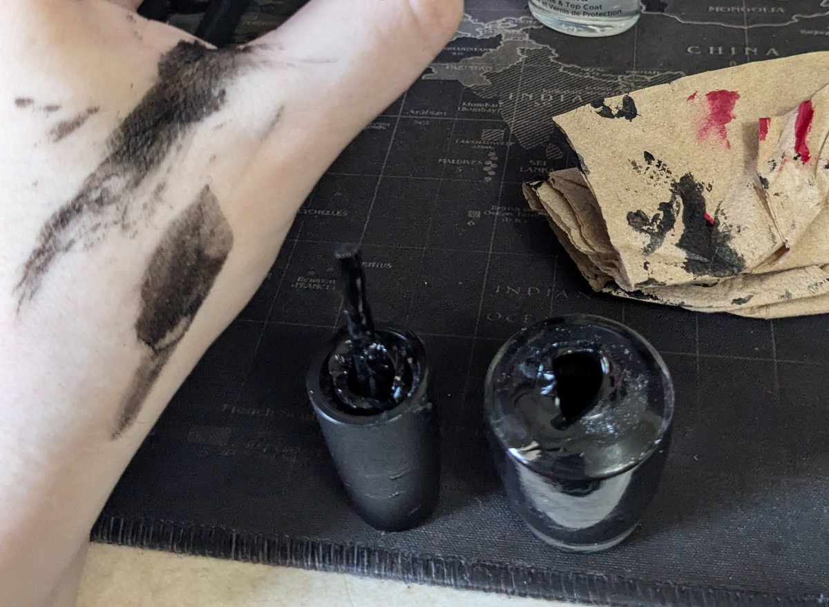 FARTKNOCKER2k's tweet photo. my nail polish exploded and gave me a partial Trudeau https://t.co/jJioRy52VU