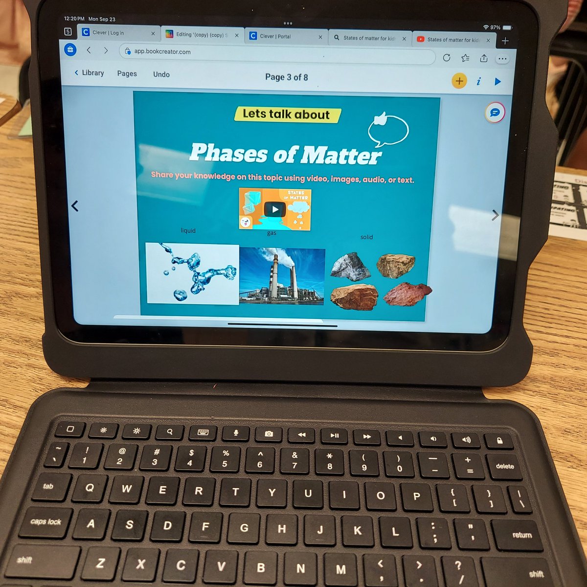 Mrs. Martin tweet media