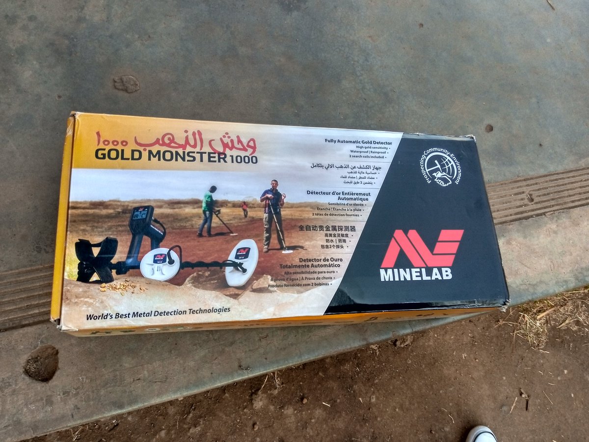 Rapper_Arthur's tweet photo. Pay HALF and the LAST half in 3 weeks. Musafinyike kupeza katundu wabwino.

 Kukumba kuja kumafunika machine ake

As a bonus, tikupatsani this book for free. Plus 2 more books on identifying 100+ gemstones. 

Location: Lilongwe 
Call / Whatsapp: 0992288772 ||  0992967907 https://t.co/AkstLXOktF