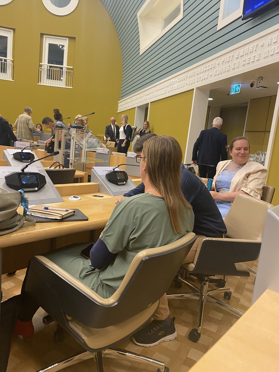 CUzaanstad's tweet photo. Vanavond weer tijd voor de raadsvergadering! We gaan het onder andere hebben over de gedragscode en het rekenkamer rapport klachtenbehandeling. Kijk nu mee via deze link: https://t.co/b1jYTTBbD9 https://t.co/mols32Heph