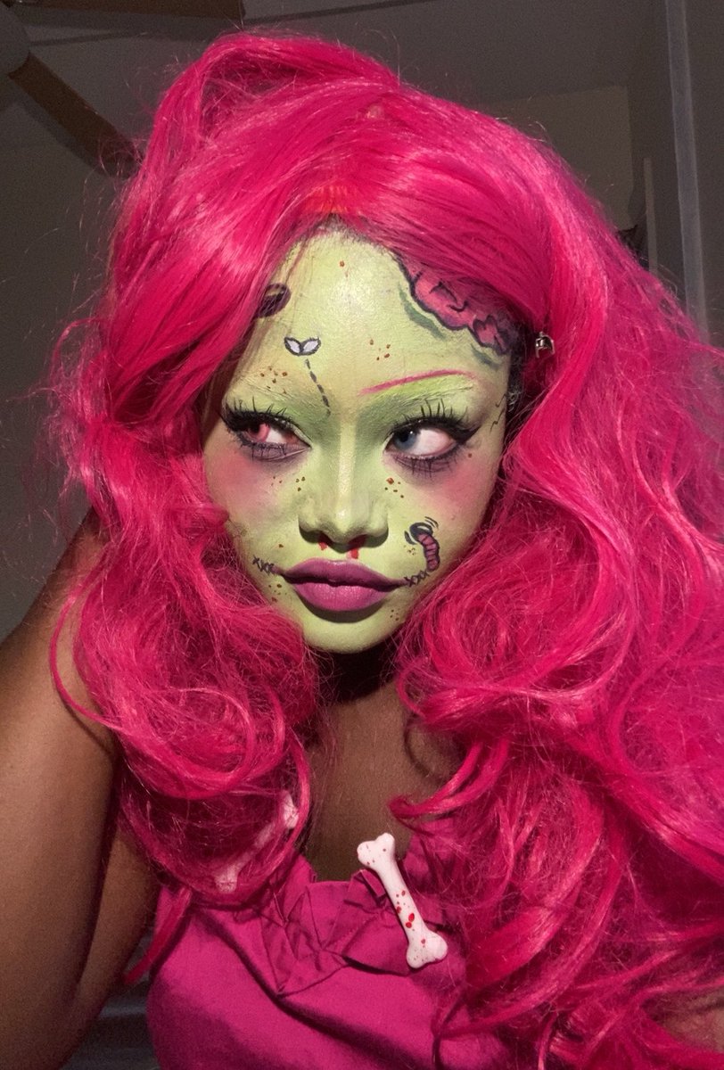 zombie 🧟‍♀️🧠