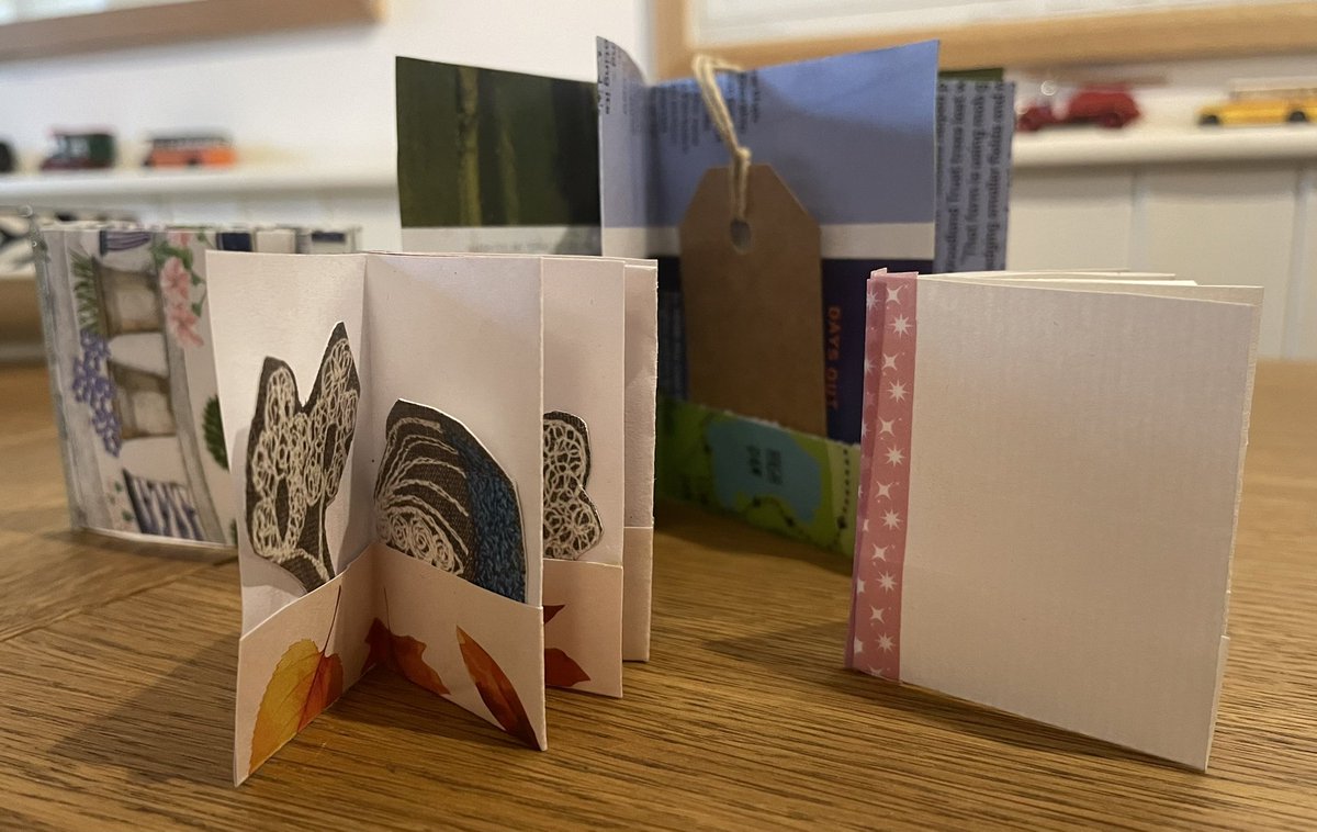 makeplaycreate's tweet image. Little Books
Big Books
Little Books inside Big Books
Books with Pockets
Books with Windows
&amp;amp; Colourful Boomarks

Today’s creations using wrapping paper, wallpaper &amp;amp; washi tape.

Back at Shipston Primary next Tuesday for more book inspired making.
@ShipstonHead @stourfederation