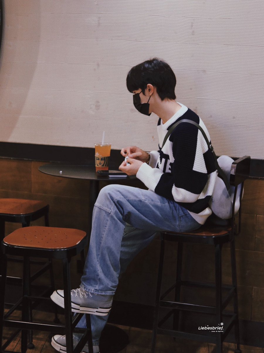 Liebesbrief_Pat's tweet photo. 240924
PEK➡️HGH
@patrick_pppat
-
#แพทริค #patrick_pppat #เจ้าปลาดาว
#尹浩宇 #INTO1Patrick #INTO1 https://t.co/5UIwQe6X2z