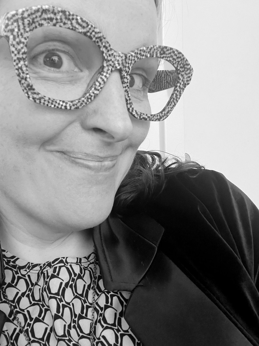 Jess Leigh tweet media