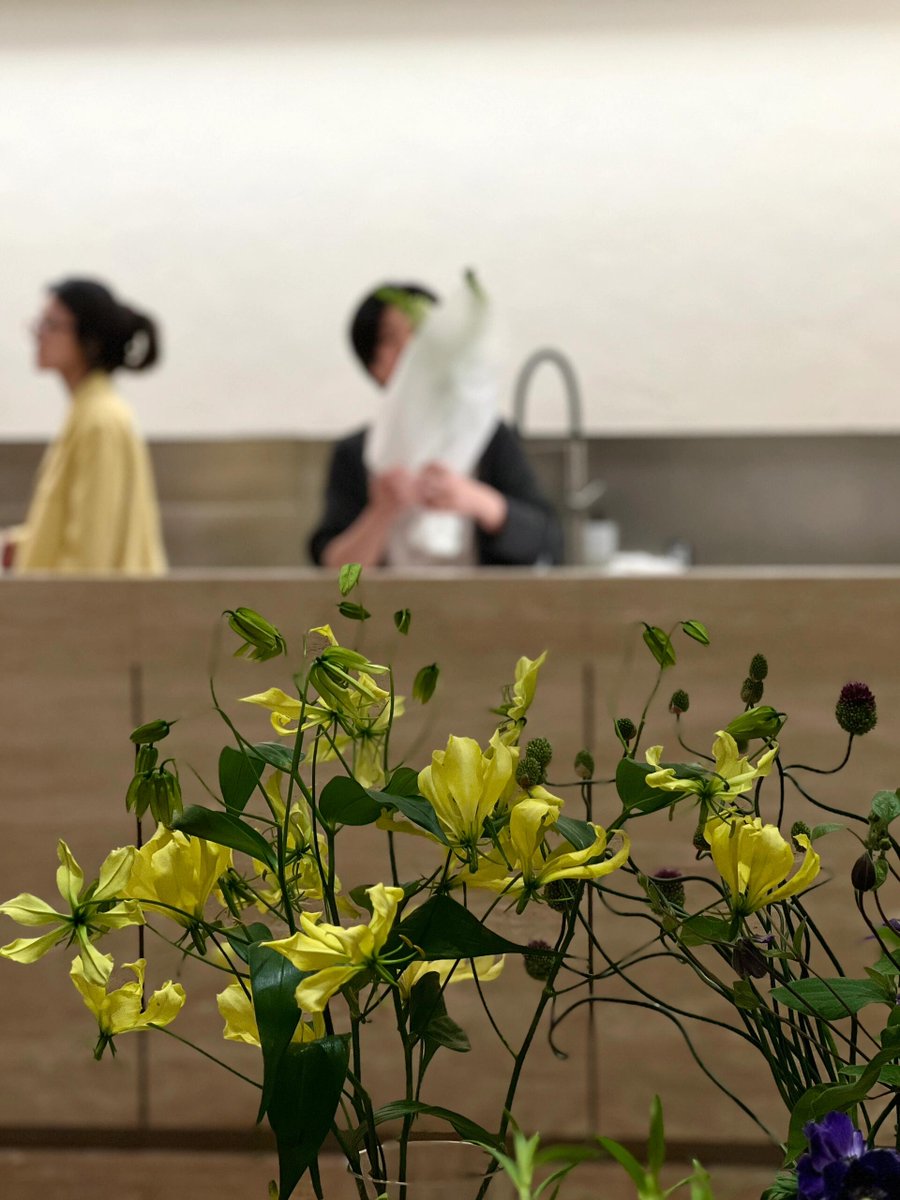 kiseffy's tweet image. Afternoon coffee time with friends🥰🥰🥰