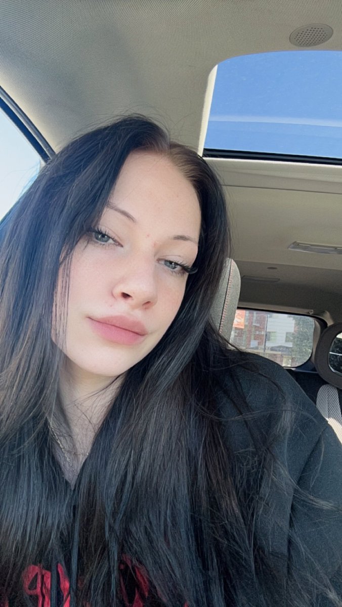 BabyCourtney23's tweet photo. Who wants to spoil a pretty girl today?? #OF #Onlyfans #mnstripper #findom #sexy #spoil https://t.co/pCyvPQTaYL