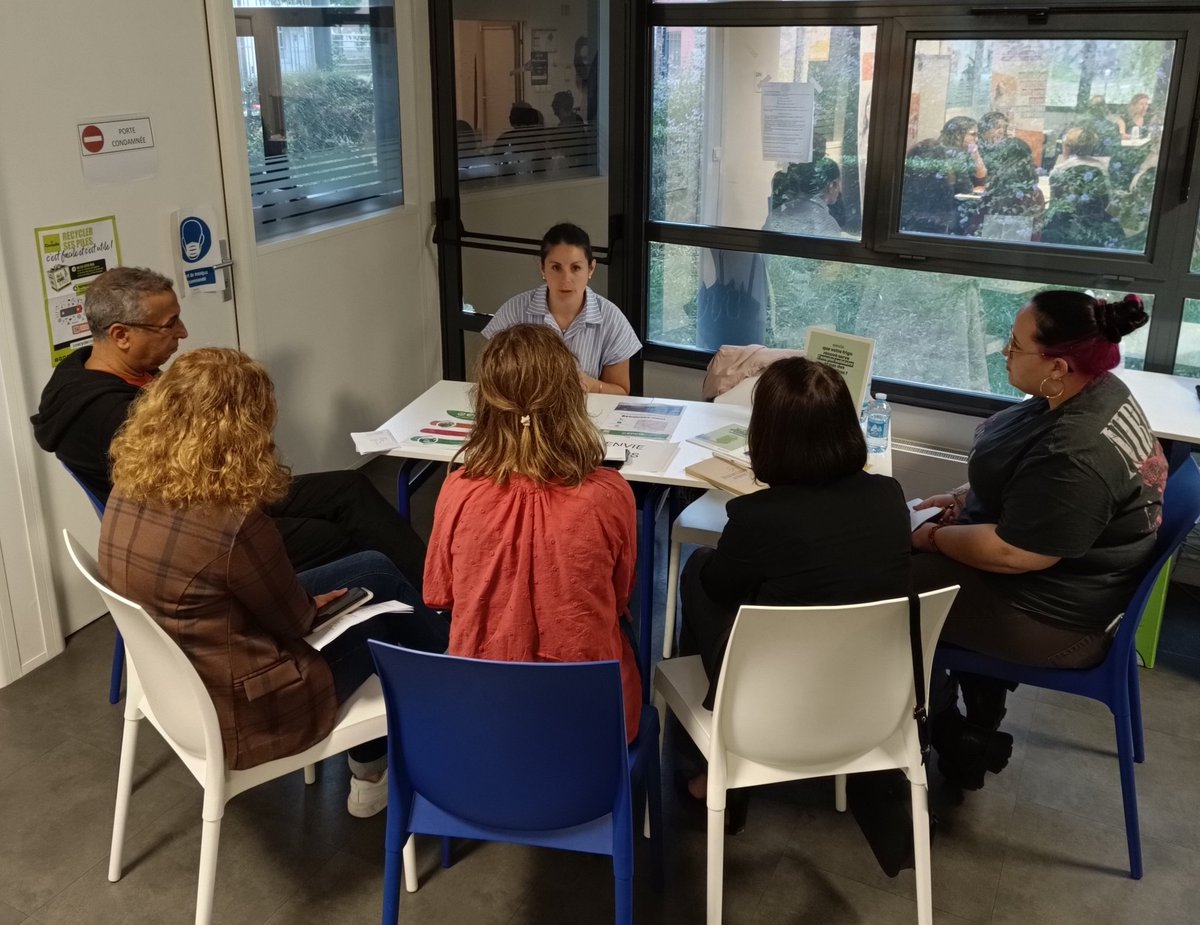 MLReims's tweet image. Notre #MissionLocale a accueilli ce matin 9 structures de l'insertion par l'activité économique (#IAE)
Pour présentations de leurs spécificités et échanges avec nos conseillers 🙂
Merci à l' Arej Reims,  Suez Rebond, Epis51, Envie Reims, Vallo'tti, Relais DingFring et + (photo)