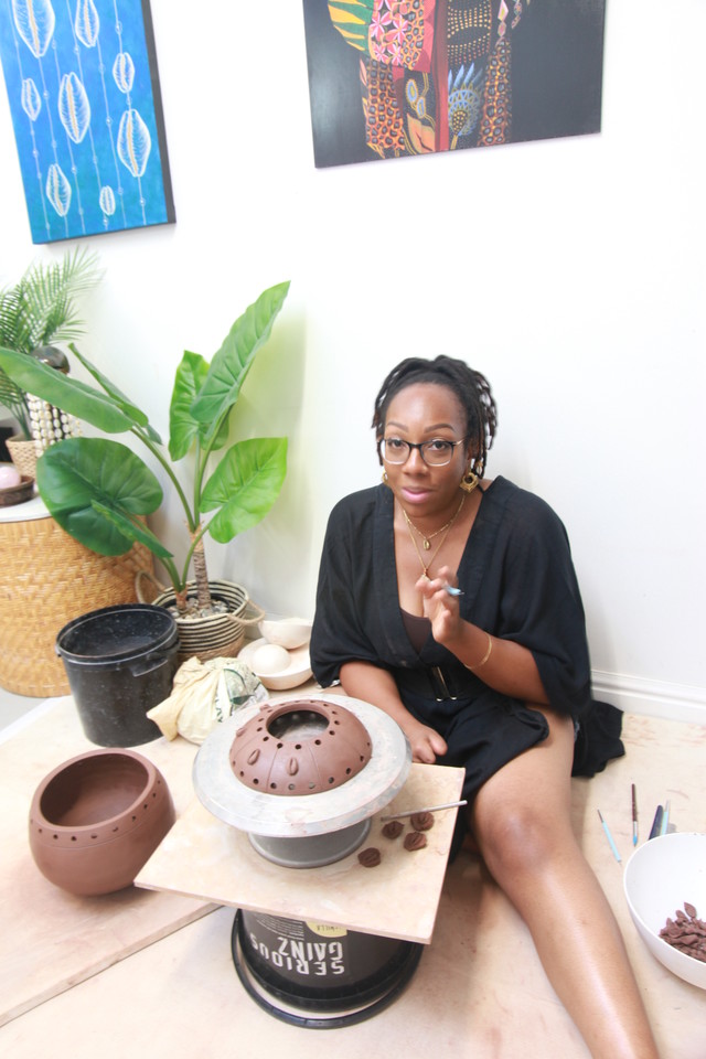 At Haworth Art Gallery tomorrow for 'Conversations in Creativity' !  Lively discussions @josealyphoto @donaldbaugh <a href="/jsyleatherworks/">JS-Y Leatherworks</a> @vanleyimages host #LucilleJunkere lucillejunkere.com  Info and book: bit.ly/4cJwffo  @creativelancs
Image: @merissahylton by Jo Sealy